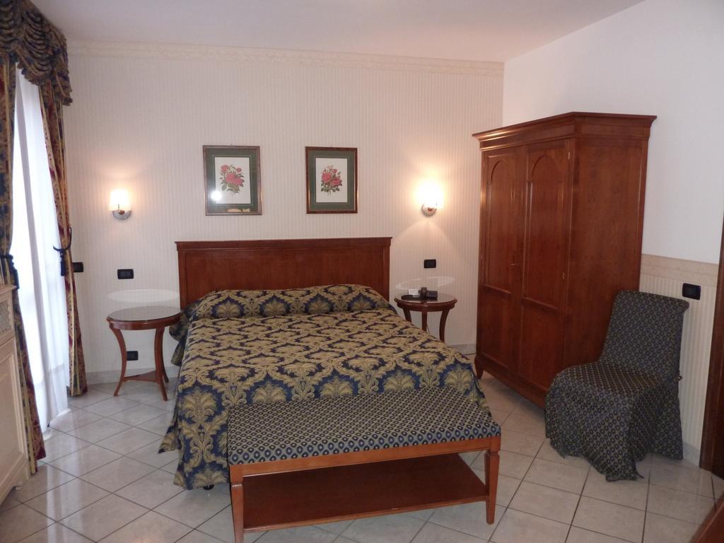 Hotel Belvedere Torino Szoba fotó